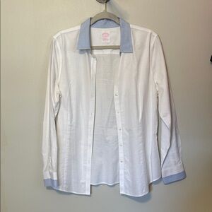 Brooks Brothers White and Blue Casual Button Down Women’s Shirt